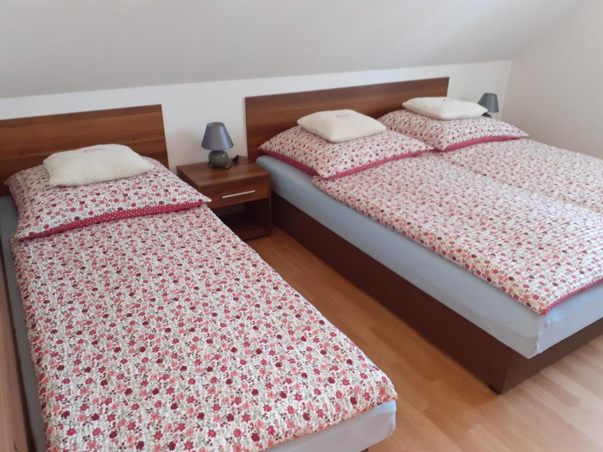 Tisa 488 Apartment Bagian luar foto